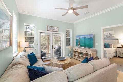 22-Seagrove-Highlands-2105-Living