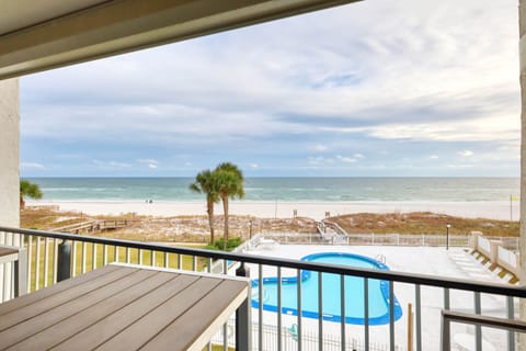 Breakers unit 31 2/2 Sleeps 8 Orange Beach, AL Managed by Island Rentals