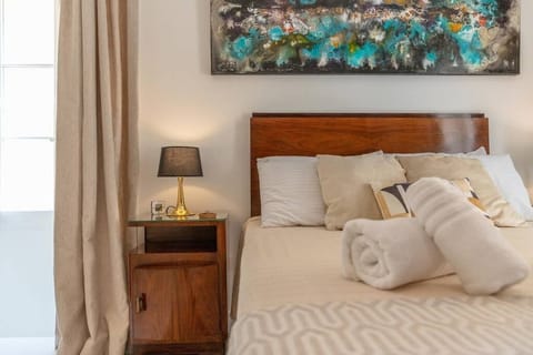 Your bed set in style for maximum comfort and relaxation.