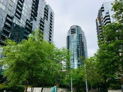 John Ross Condominium is among the new high-rise towers along South Waterfront