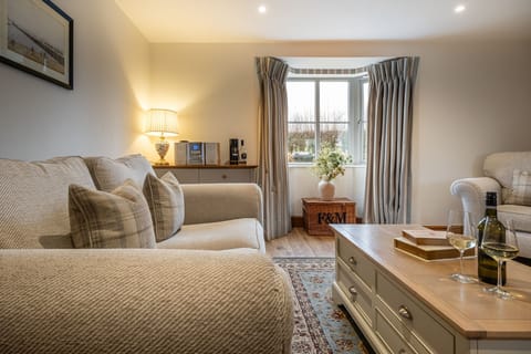 Benson Cottage Sitting Room - StayCotswold