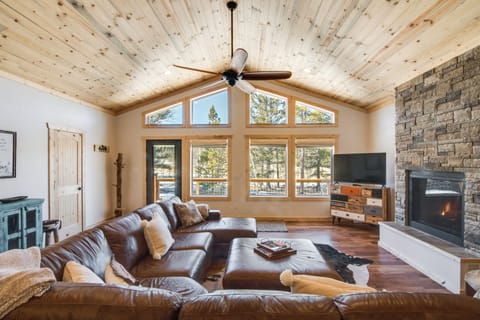 Fairplay Vacation Rental | 3BR | 2BA | 1,600 Sq Ft | 3 Stairs to Access