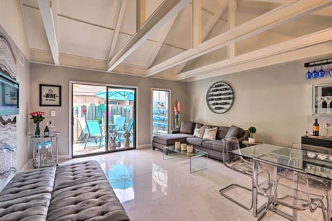 Hilton Head Island Vacation Rental | 2BR | 2BA | 1 Step Required for Entry