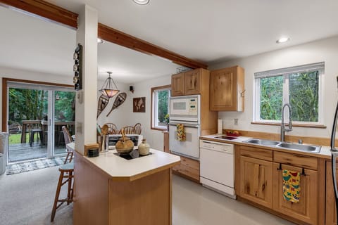 Fully stocked kitchen