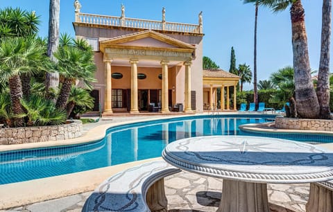 pool