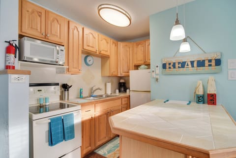 Fully Equipped Kitchen | Cooking Basics | Breakfast Bar Seating