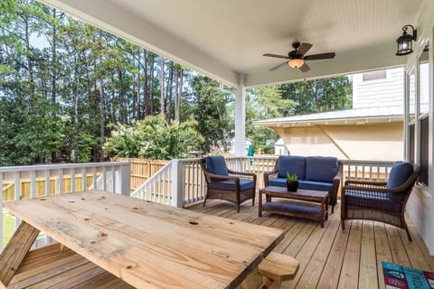 5d74ef13-d0db-49a3-a3f4-3a3bb91accb8