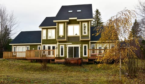 Valley Manor