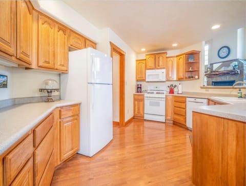 cd636ec2-c5bd-4cc1-8b21-8f37bfdf0490