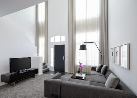 AKA Beverly Hills One Bedroom Townhome