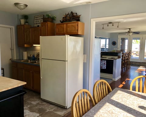 Bonus Efficiency Kitchen 2nd Refrigerator