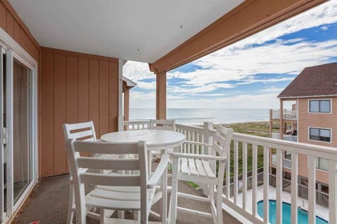 Ocean view deck