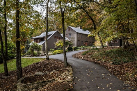 Welcome to 3 Boulders! 6 acres of nature's beauty await you on this estate.