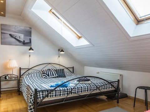 King-size bed