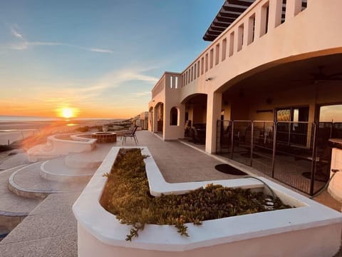 Beach front house with gorgeous sunset view.