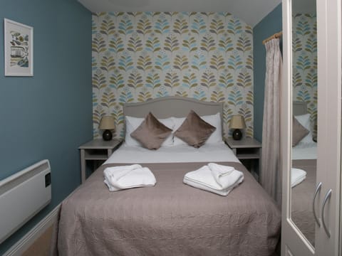 Double Room (Apartment 3C)