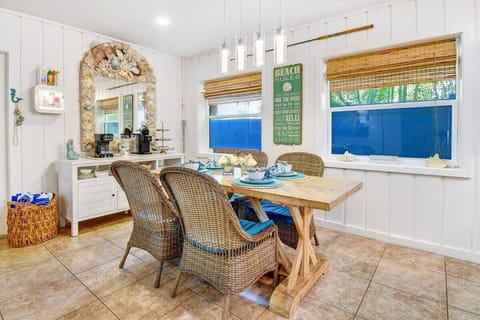 A thoughtfully styled dining space , blending coastal textures and elegant details — perfect for gathering, entertaining, and unwinding.