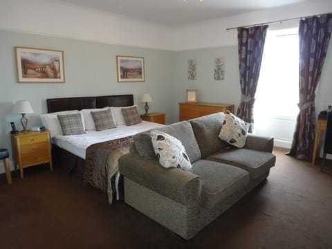 Room 1 -Double/Twin/Family Room En-Suite Shower