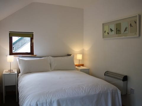 Double bedroom in the apartment.