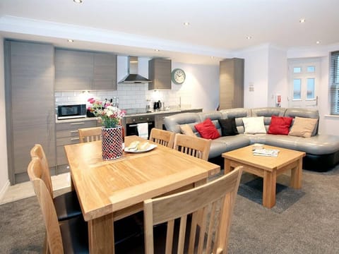 apartment 2 open plan kitchen diner