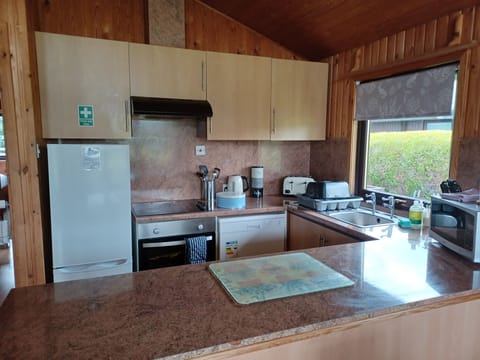 Lodge 3 Warnell Kitchen