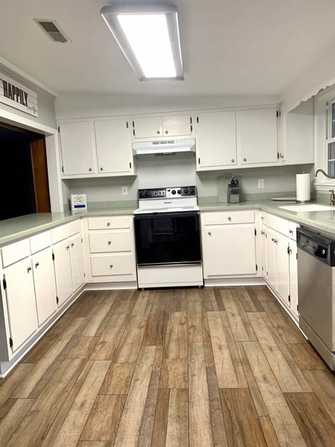 Kitchen - main house