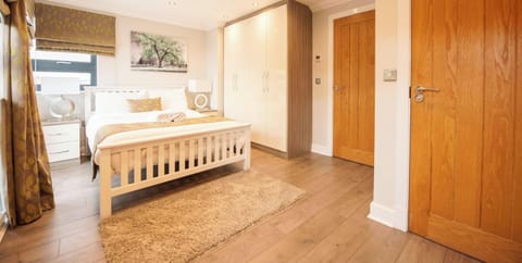 Premier - Double Bedroom