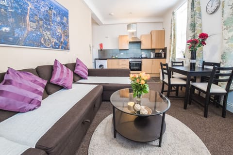 Living Room / Lounge