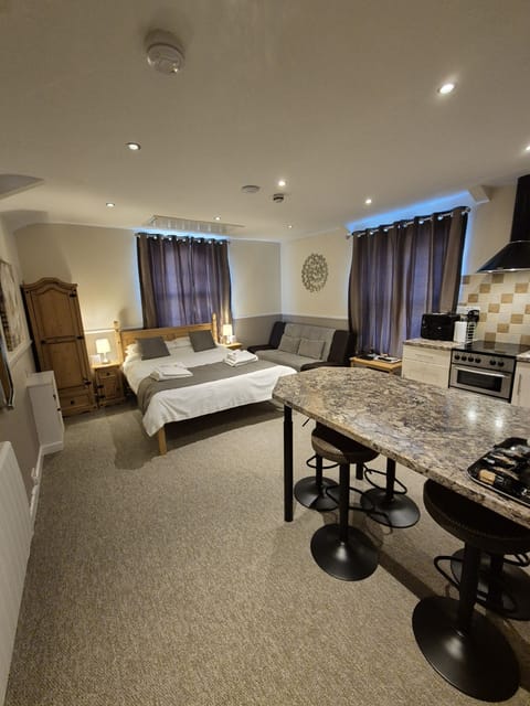Flat 5 Lounge