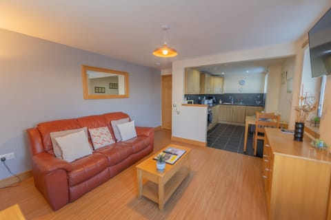 Apartment 5   Floor 1 