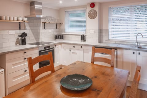 The Warren kitchen Diner