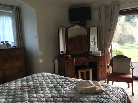 Bedroom 2 Garden View