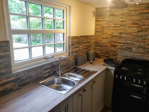 Whitehouse Cottage Kitchen Accommodation Great Paxton