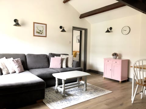 Sitting/dining room