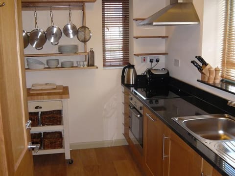 Cottage 1 self catering kitchen