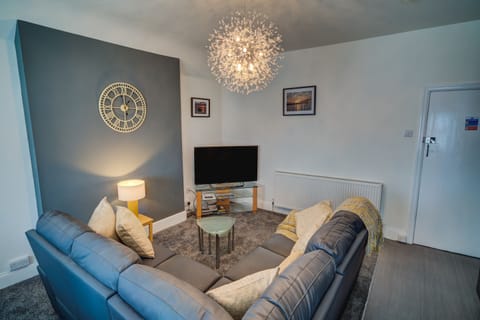 Lounge flat 5