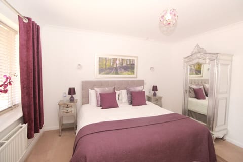 Cottage room 4 