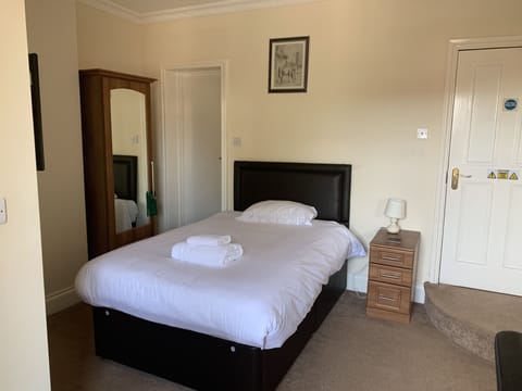 Single Comfort Bedroom