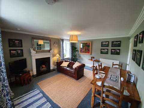 Iona Suite Sittingroom