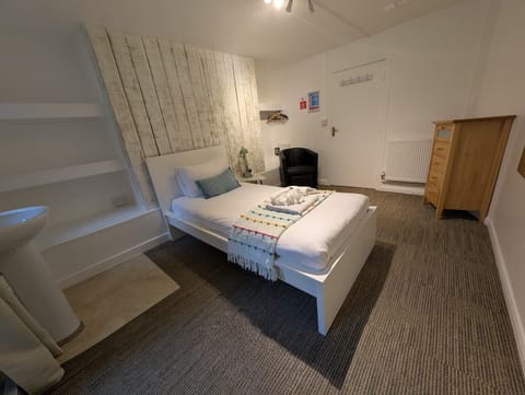 Dover Town Rooms, Single Lower Ground Floor Bedroom Number 1