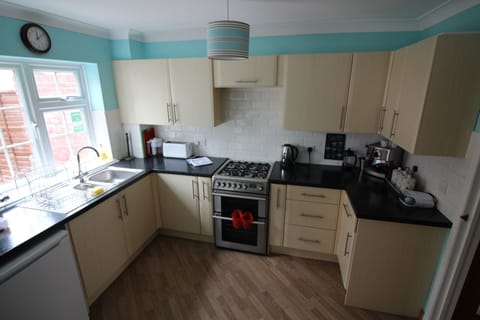 Kitchen with dishwasher