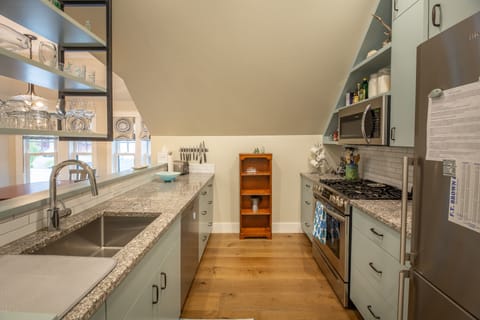 galley kitchen with all amenities