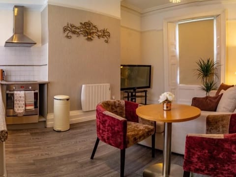 Living Room / Lounge