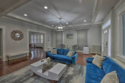 Atlantic City Vacation Rental | 6BR | 4BA | 2,328 Sq Ft | Stairs Required
