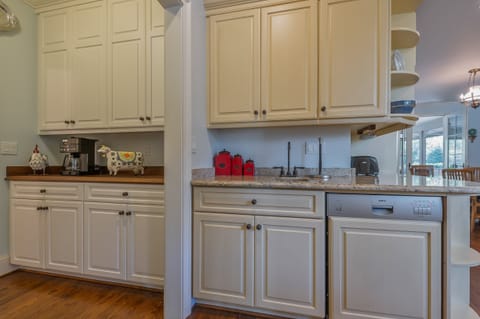 Plenty of cabinet space