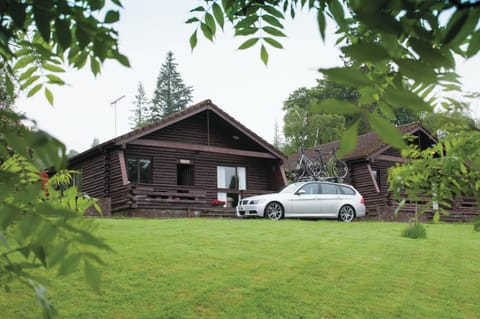 McGregor Log Cabin Exterior View