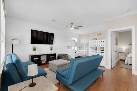 2nd floor living room