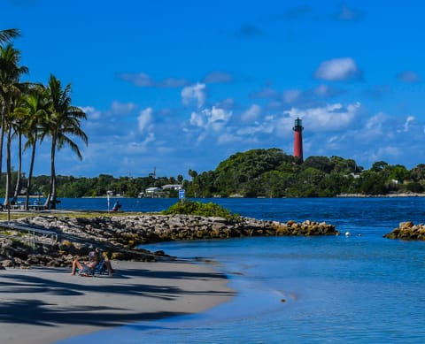 Vacation in beautiful Jupiter!