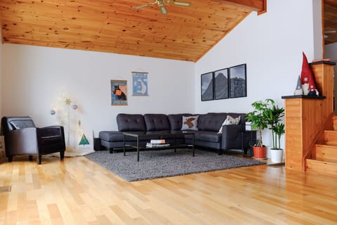 Open concept main floor living room