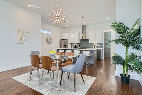 Open Layout in the main living area with room for everyone to hang out